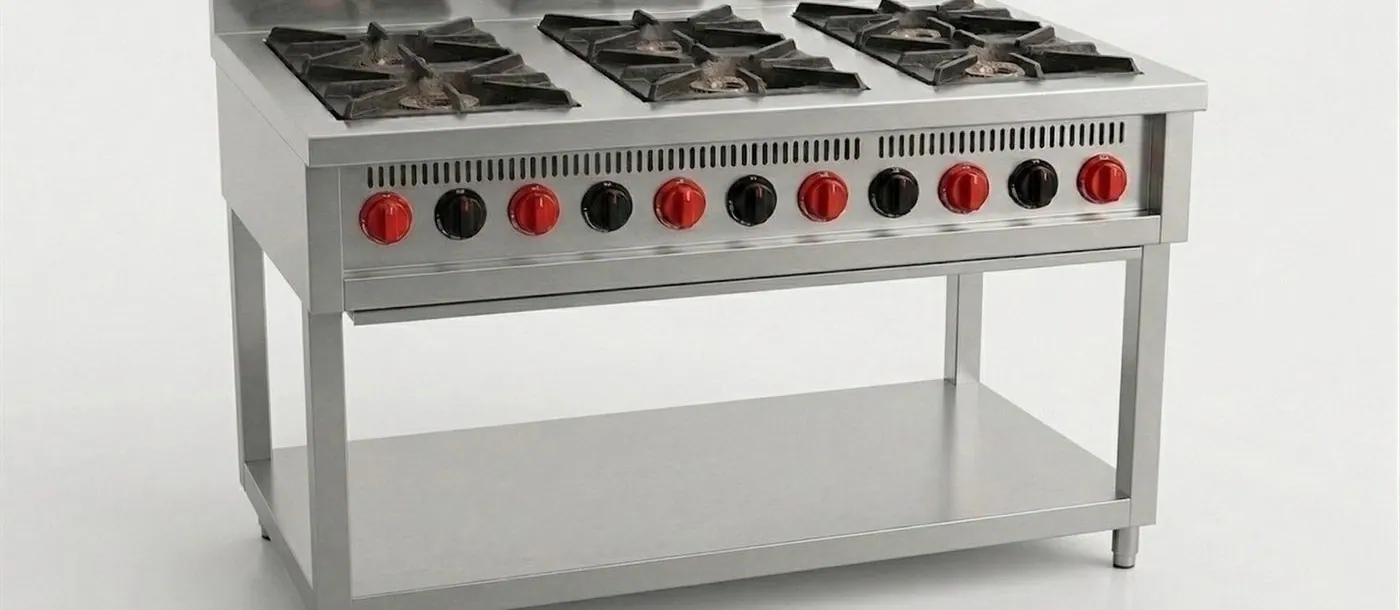 Commercial gas range for restaurant kitchen