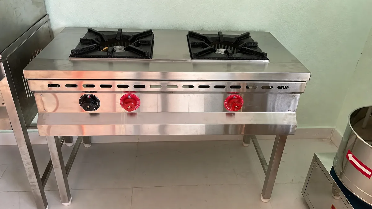 Double burner commercial gas stove in Bangalore by Bangalore Kitchen Equipments
