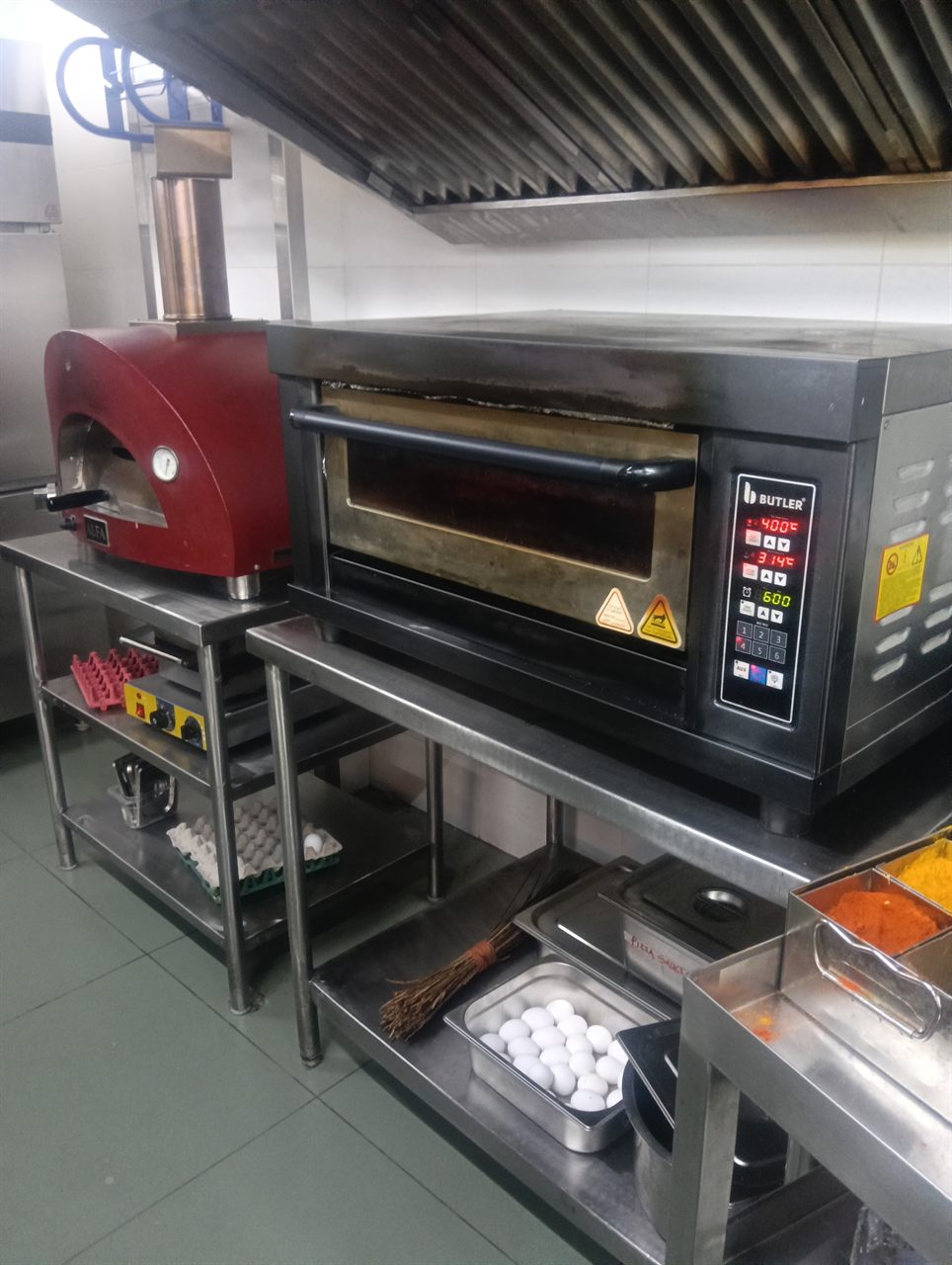 Hotel and restaurant kitchen fabrication in Bangalore by Bangalore Kitchen Equipments